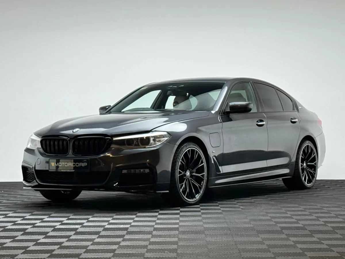 BMW 5-Series 530E M SPORT - Image 3