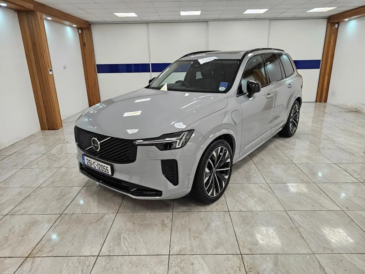 Volvo XC90 ULTRA T8 MODEL - Image 1