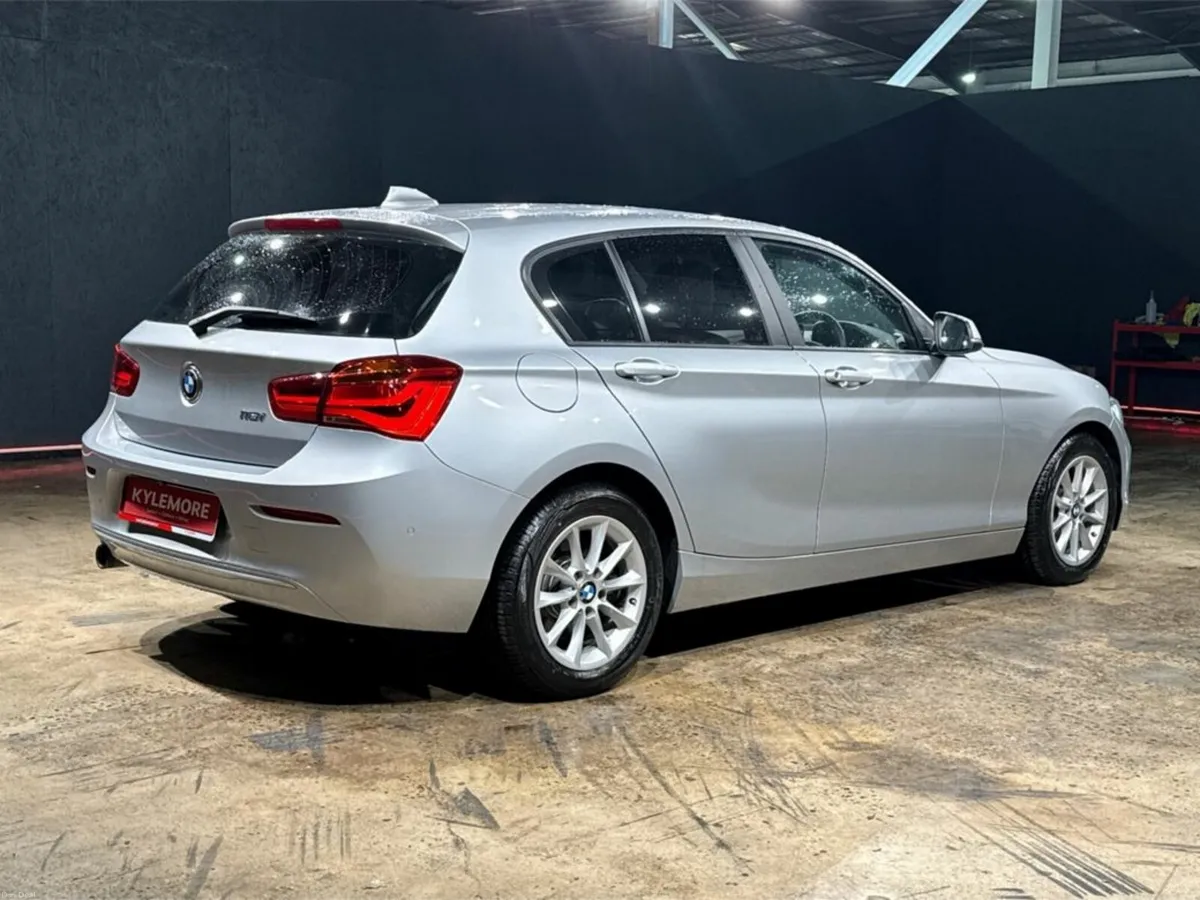 BMW 1-Series 118 STYLE EDITION - WHITE HALF LEATHE - Image 4