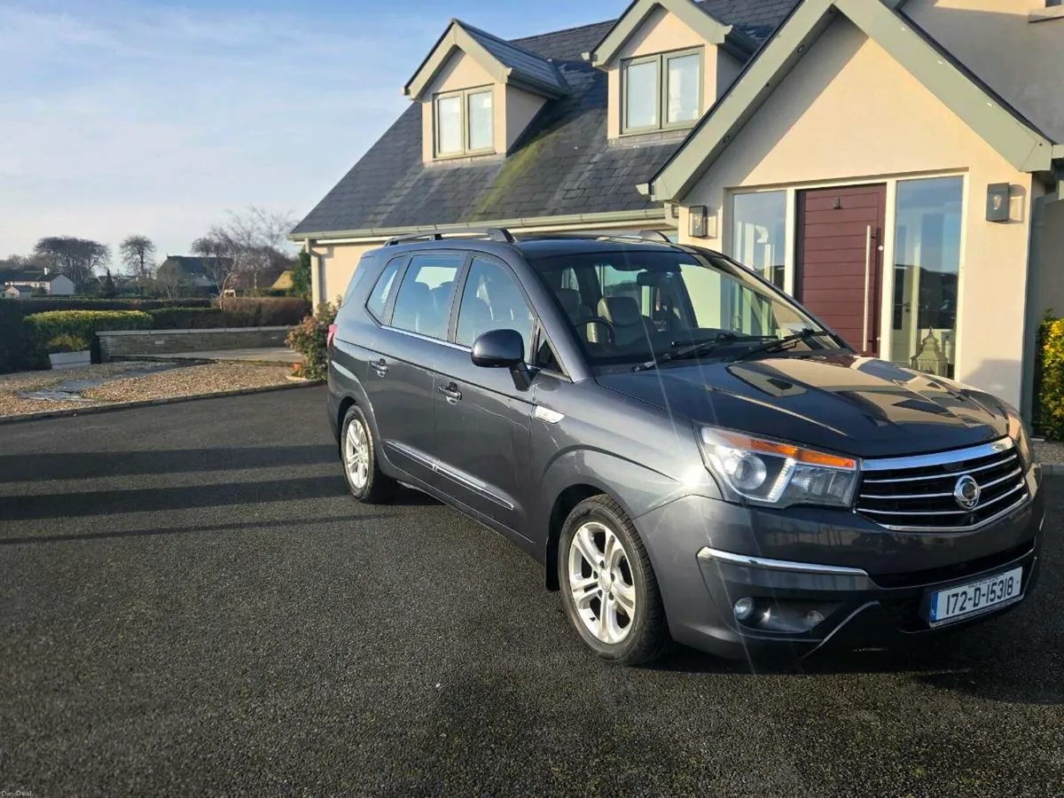 7 seater full leather low kms nct 2027 - Image 1