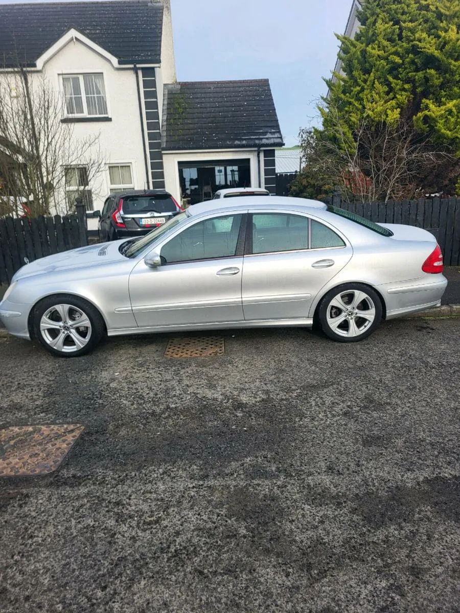 Mercedes e class - Image 1