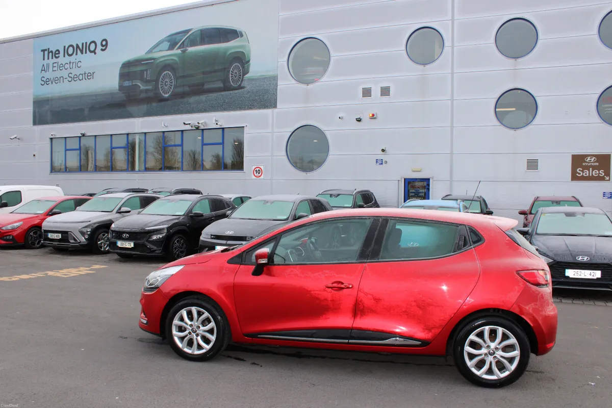 Renault Clio 2018 - Image 2