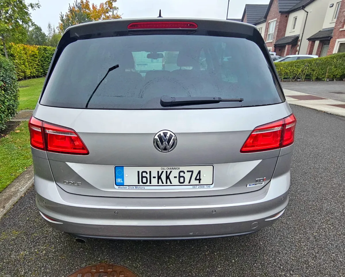 Volkswagen Golf 2016 - Image 2