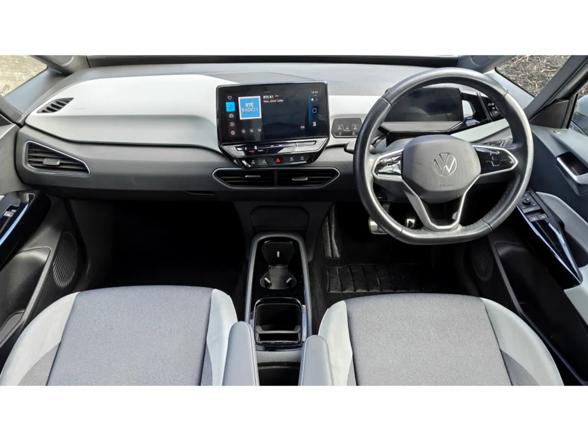 Volkswagen ID.3 PRO 107 KW Family 58KWH 145 BHP- A - Image 2