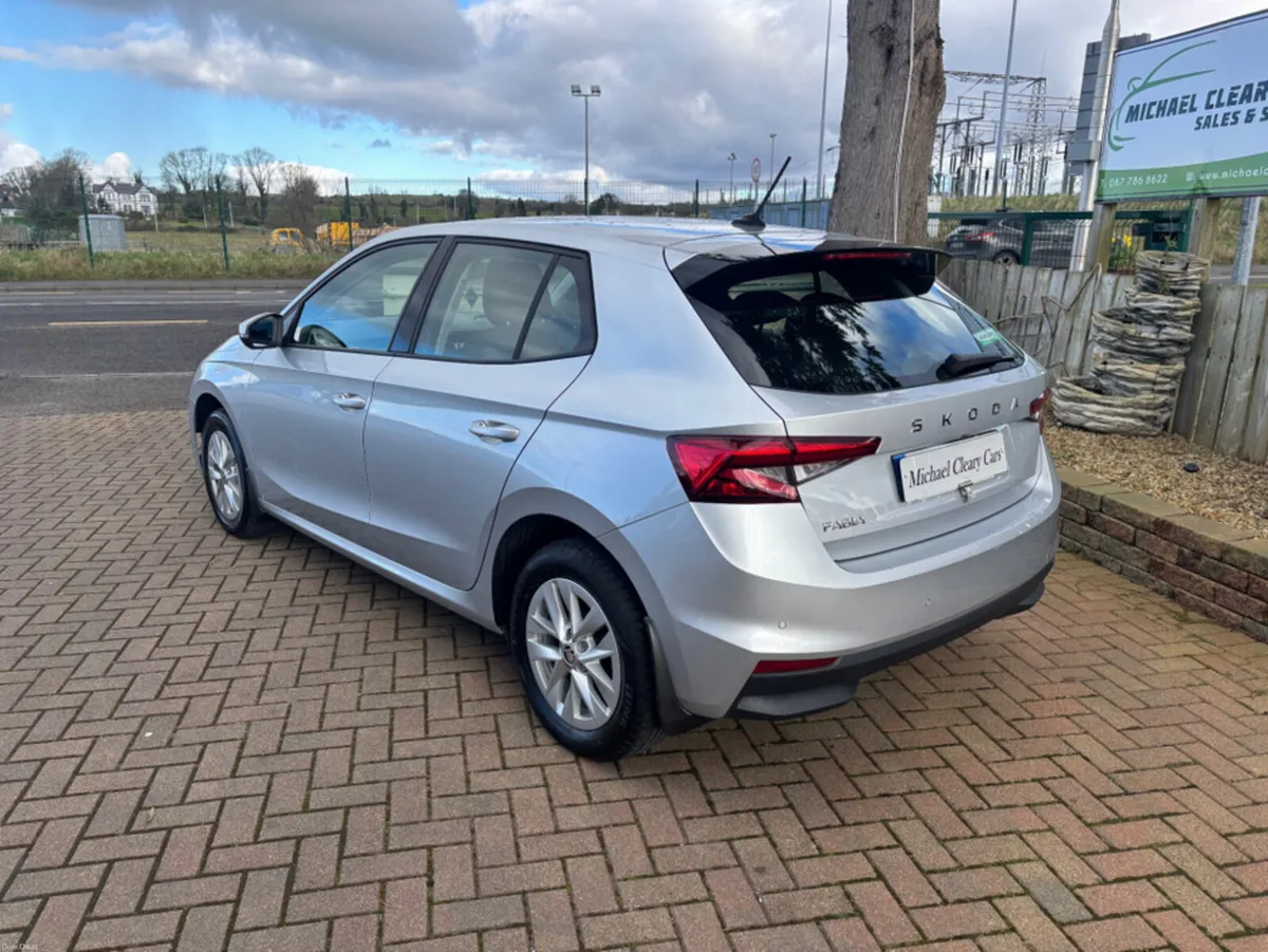 Skoda Fabia SEL 1.0 MPI 80HP - Image 4