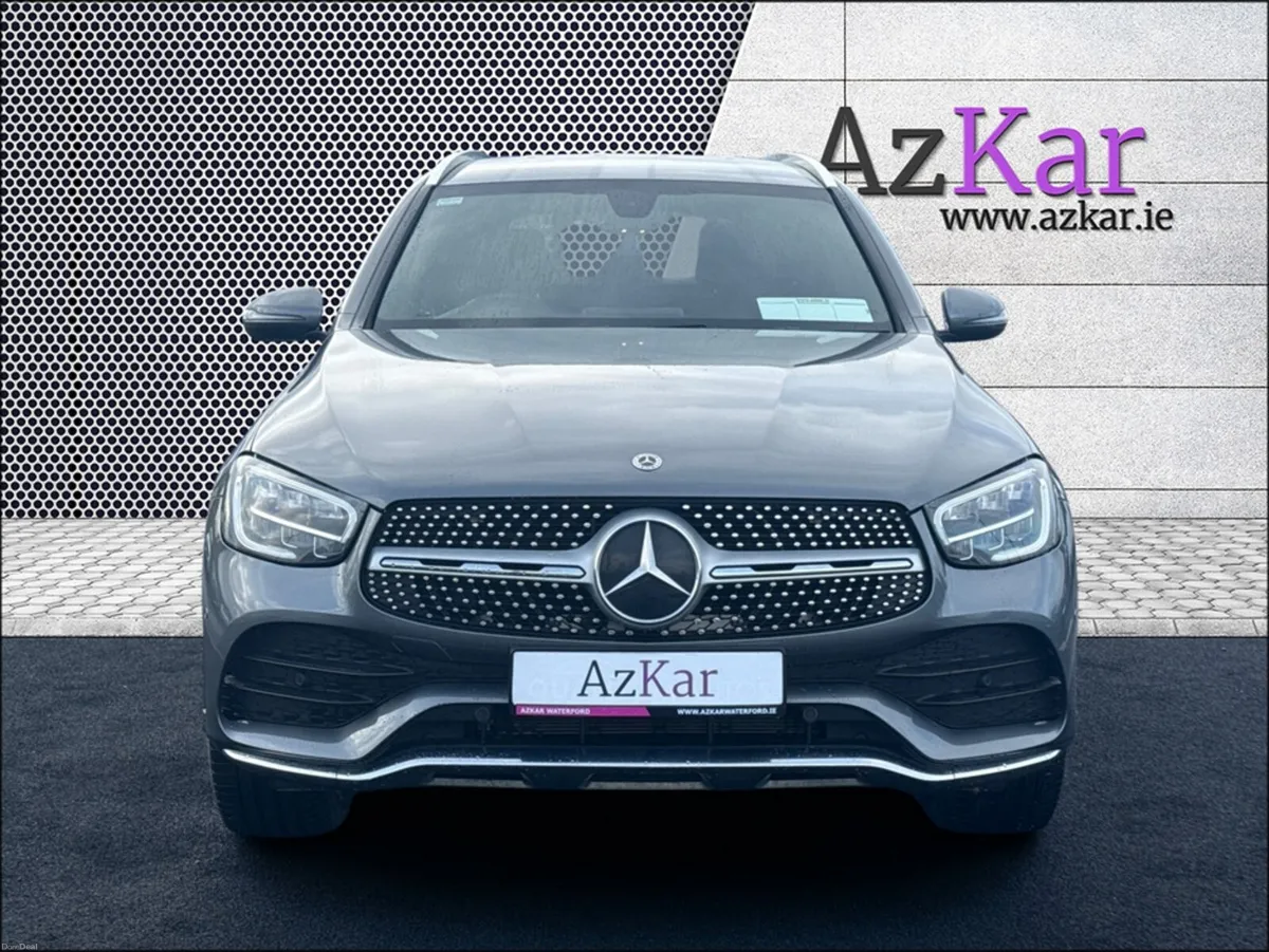 Mercedes-Benz GLC 2022 300e AMG LINE 2.0PHEV 4MATI - Image 2