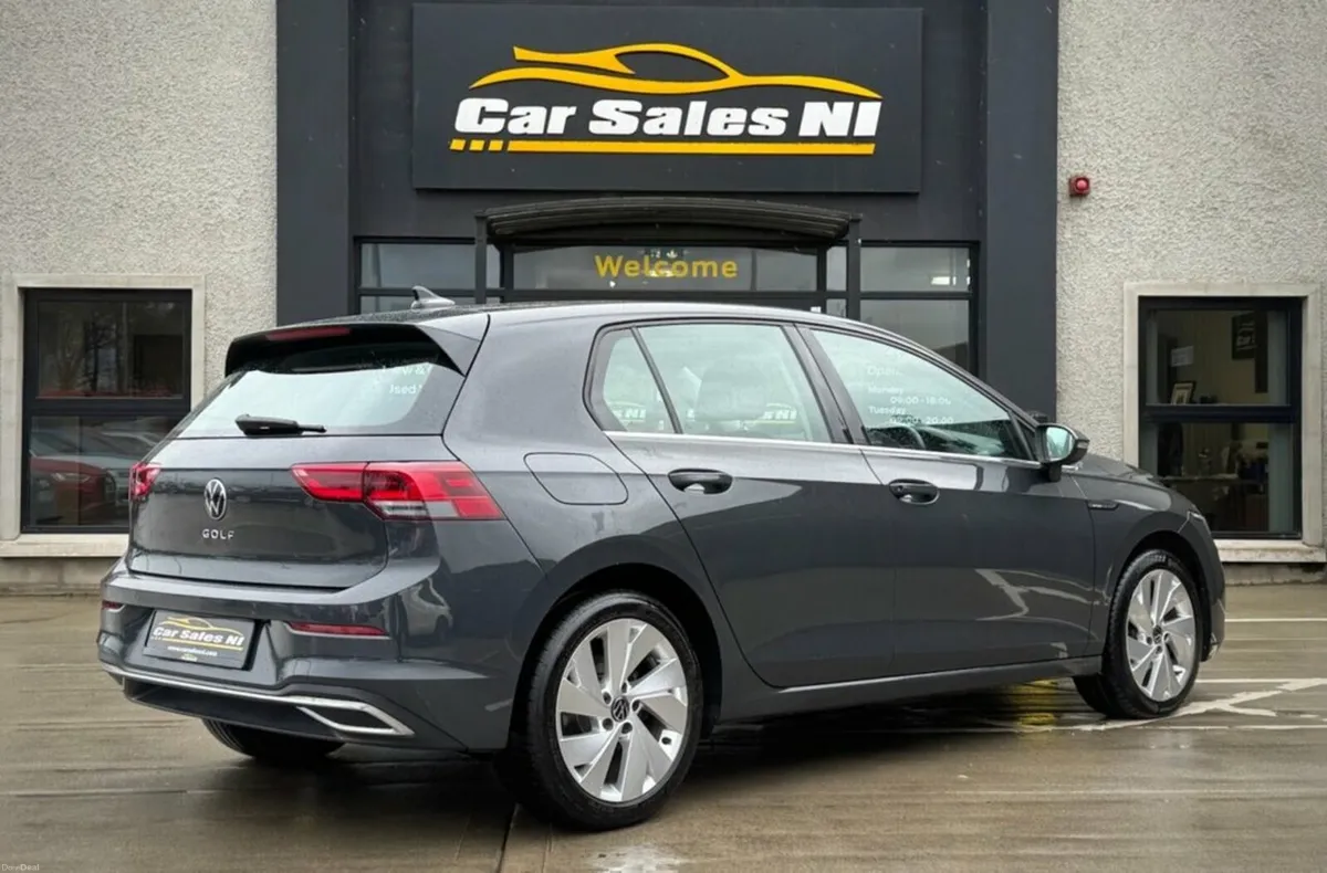 2.0 TDI Style Hatchback 5dr Diesel DSG Euro 6 (s/s - Image 3