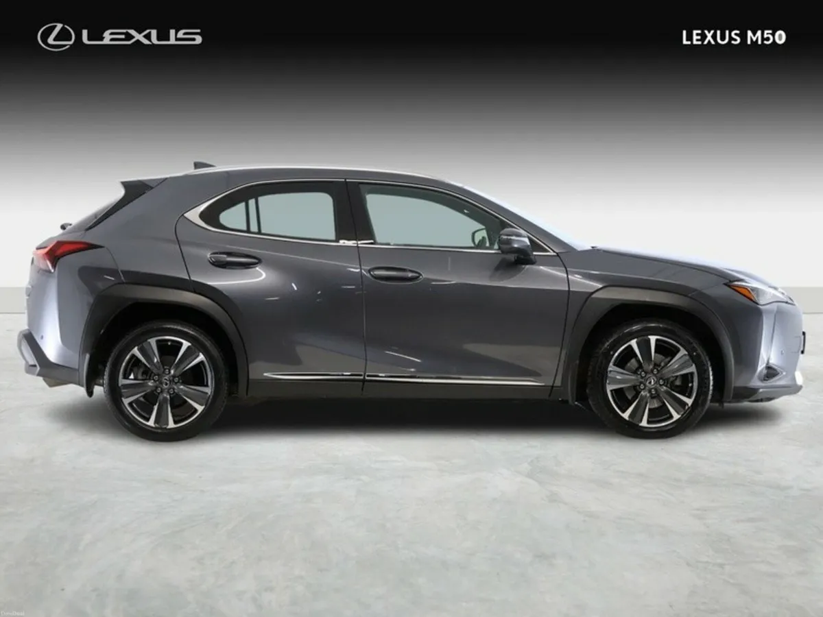 Lexus UX Dynamic - Image 4