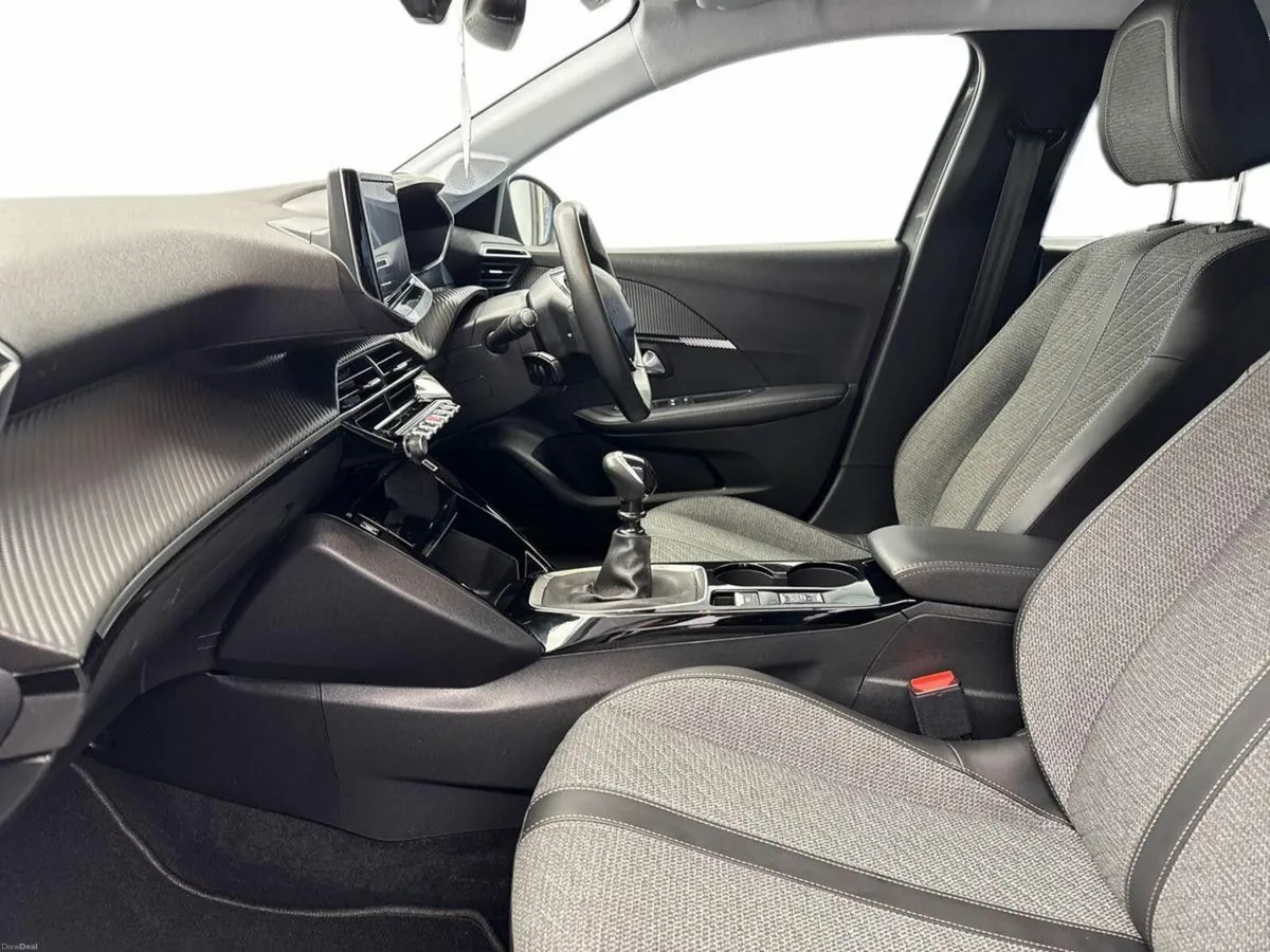 Peugeot 208 1.2 ALLURE *JUST IN* €60 PER WEEK ON P - Image 3