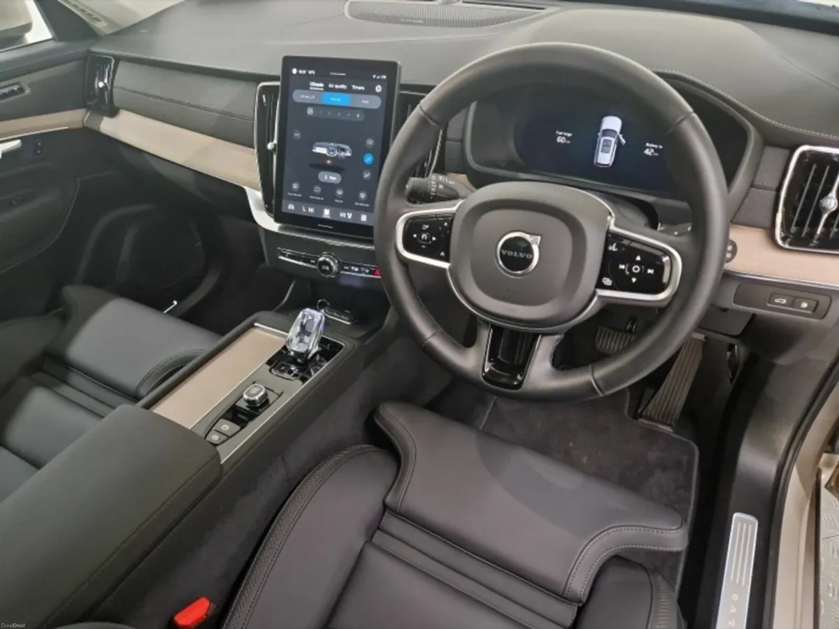 Volvo XC90 T8 PHEV AWD Plus Bright - Image 4