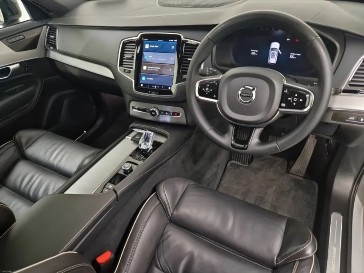 Volvo XC90 T8 PHEV Plus Dark - Image 4
