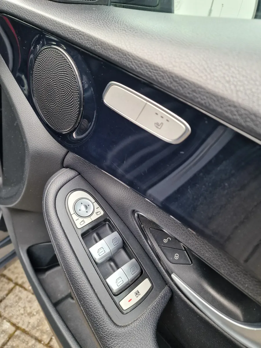 Mercedes-Benz C-Class 2015 - Low Price - Image 3