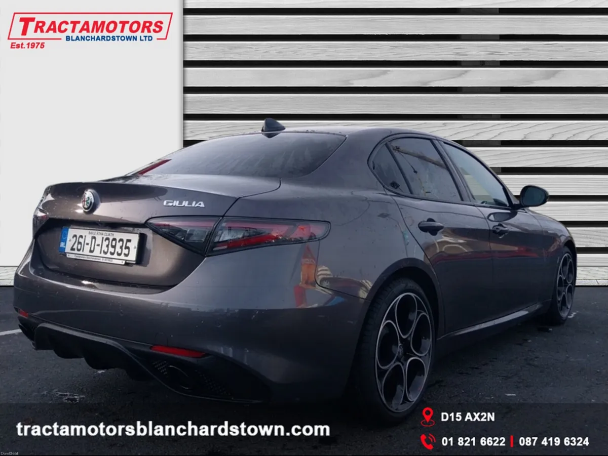Alfa Romeo Giulia VELOCE 2.0 RWD - Image 3