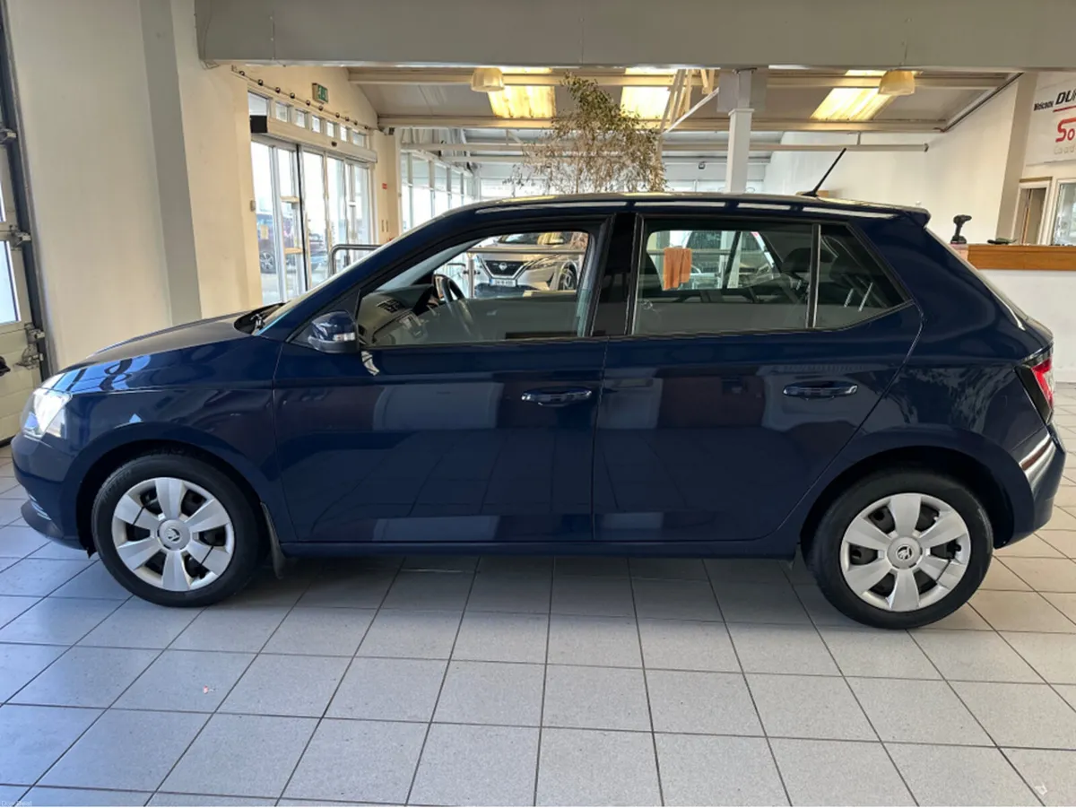 Skoda Fabia 1.0 MPI S 60PS 5DR - Image 2