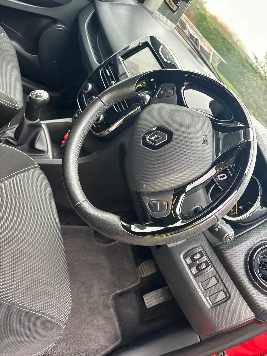 Renault Clio 2013 - Image 4