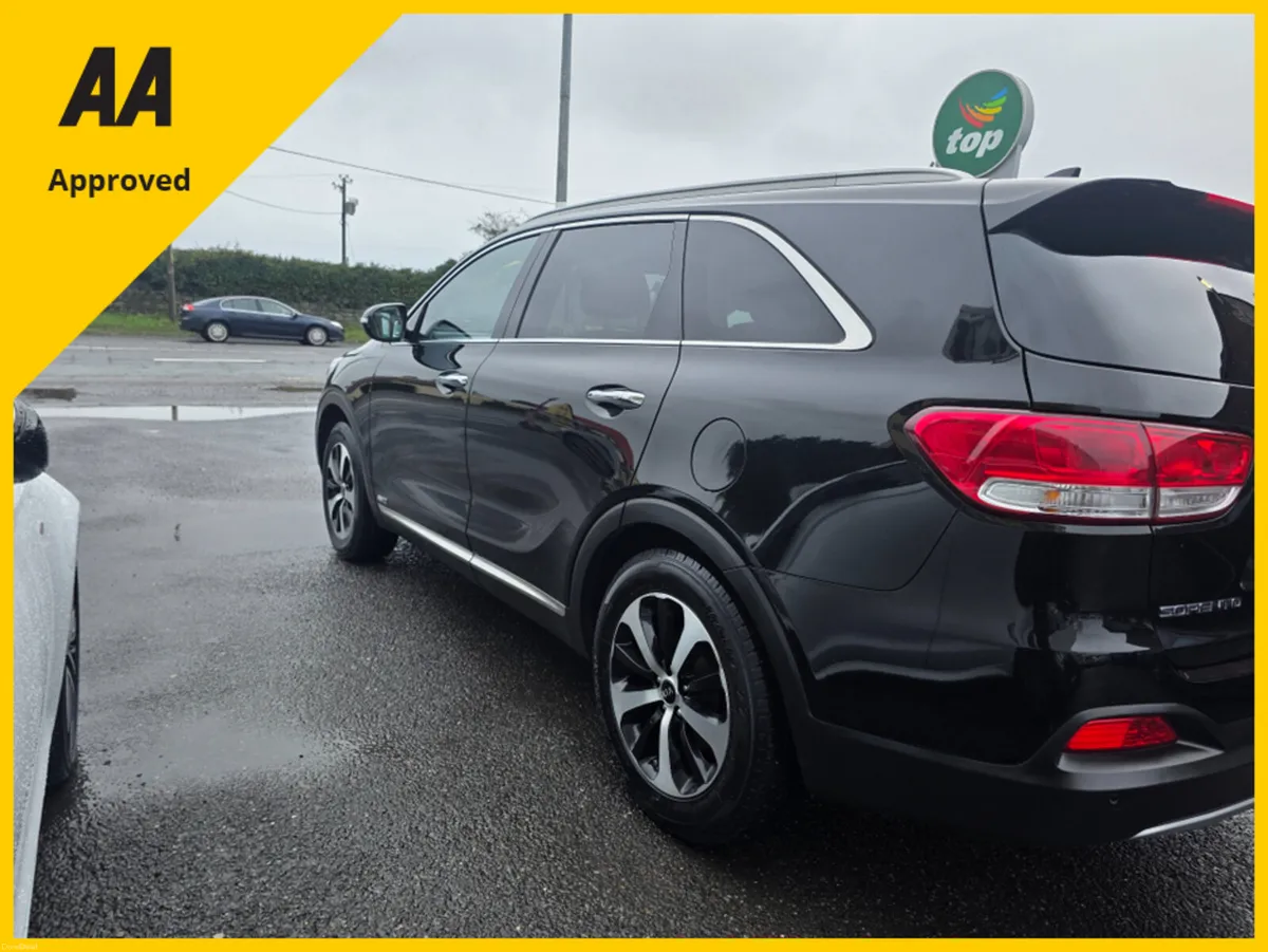 Kia Sorento 2.2 CRDI KX-2 AWD 5DR - Image 4
