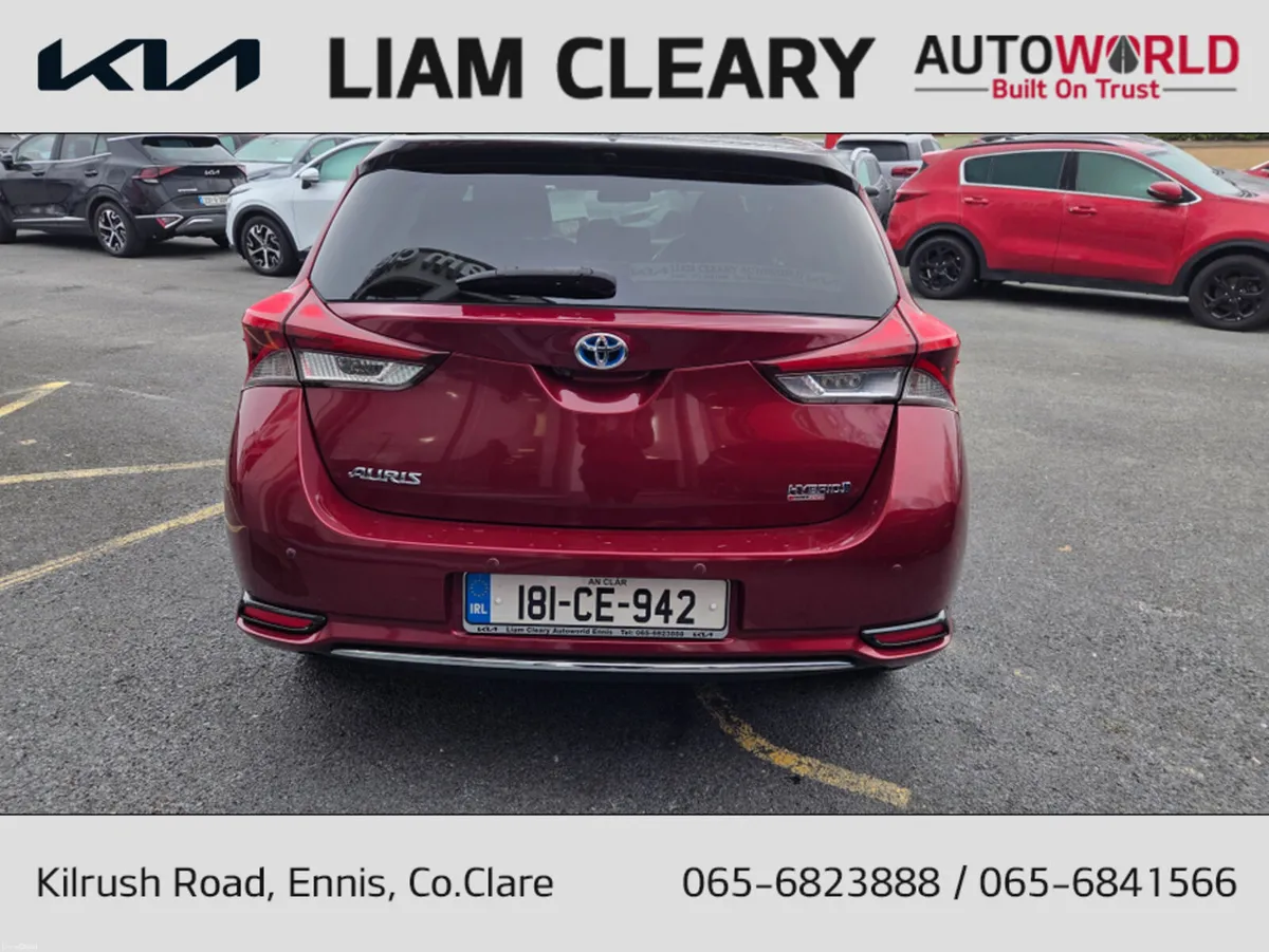 Toyota Auris HYBRID LUNA SPORT AUTO 4DR - Image 4