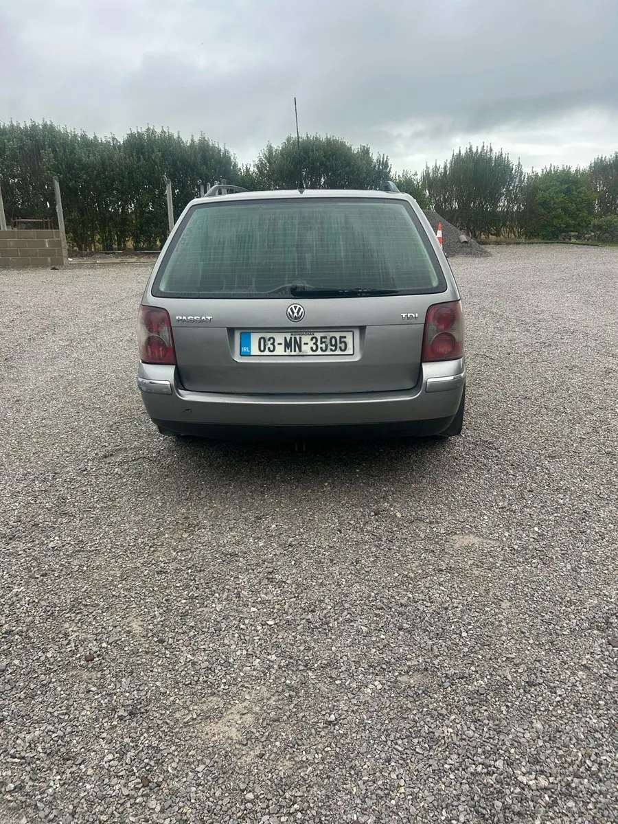 Volkswagen Passat estate - Image 4