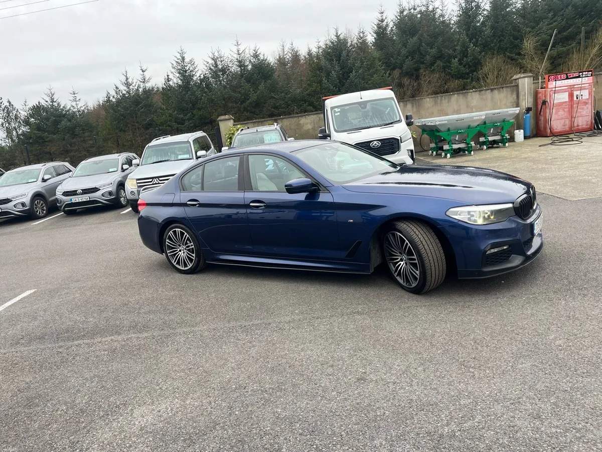 2017 BMW 520D MSPORT - Image 1