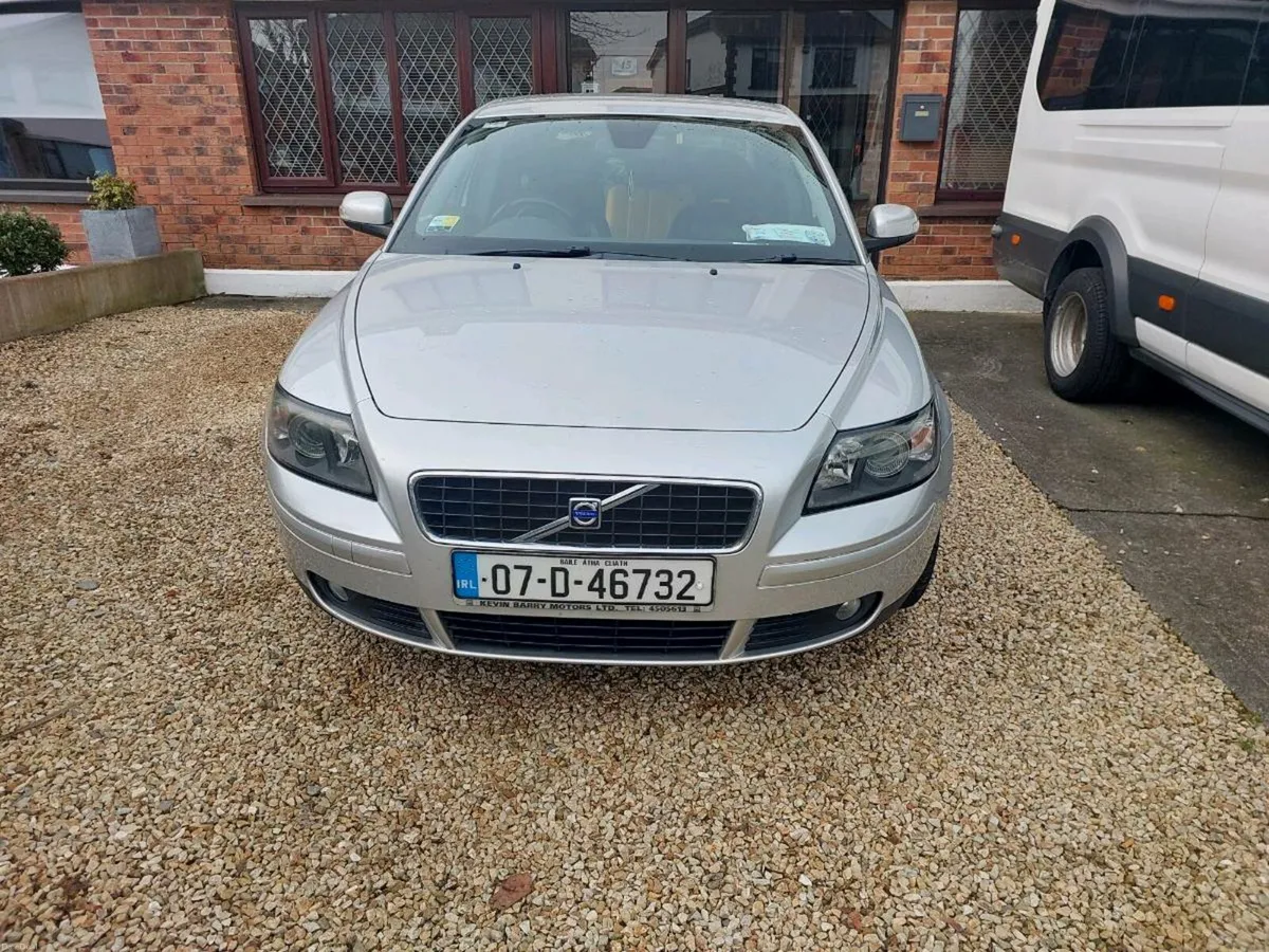 Volvo S40 2007 - Image 1