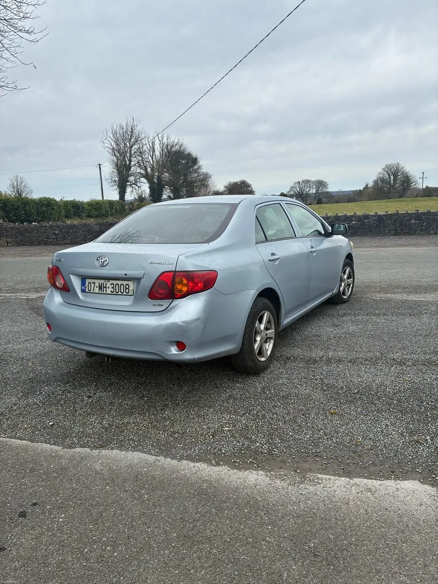 Toyota Corolla - Image 4