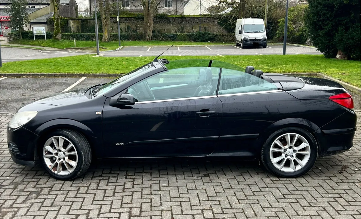 Opel Astra 2007 1.8 Petrol Cabriolet new nct 11/26 - Image 2