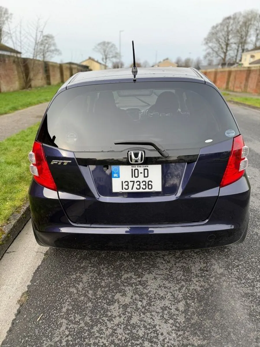 2010 Honda Fit Automatic - Image 3