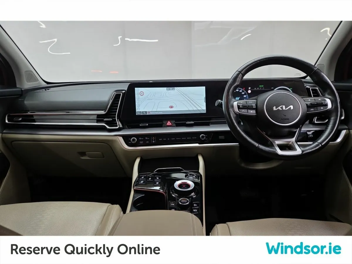 Kia Sportage 1.6 PHEV K4 *TOP SPEC* - Image 4