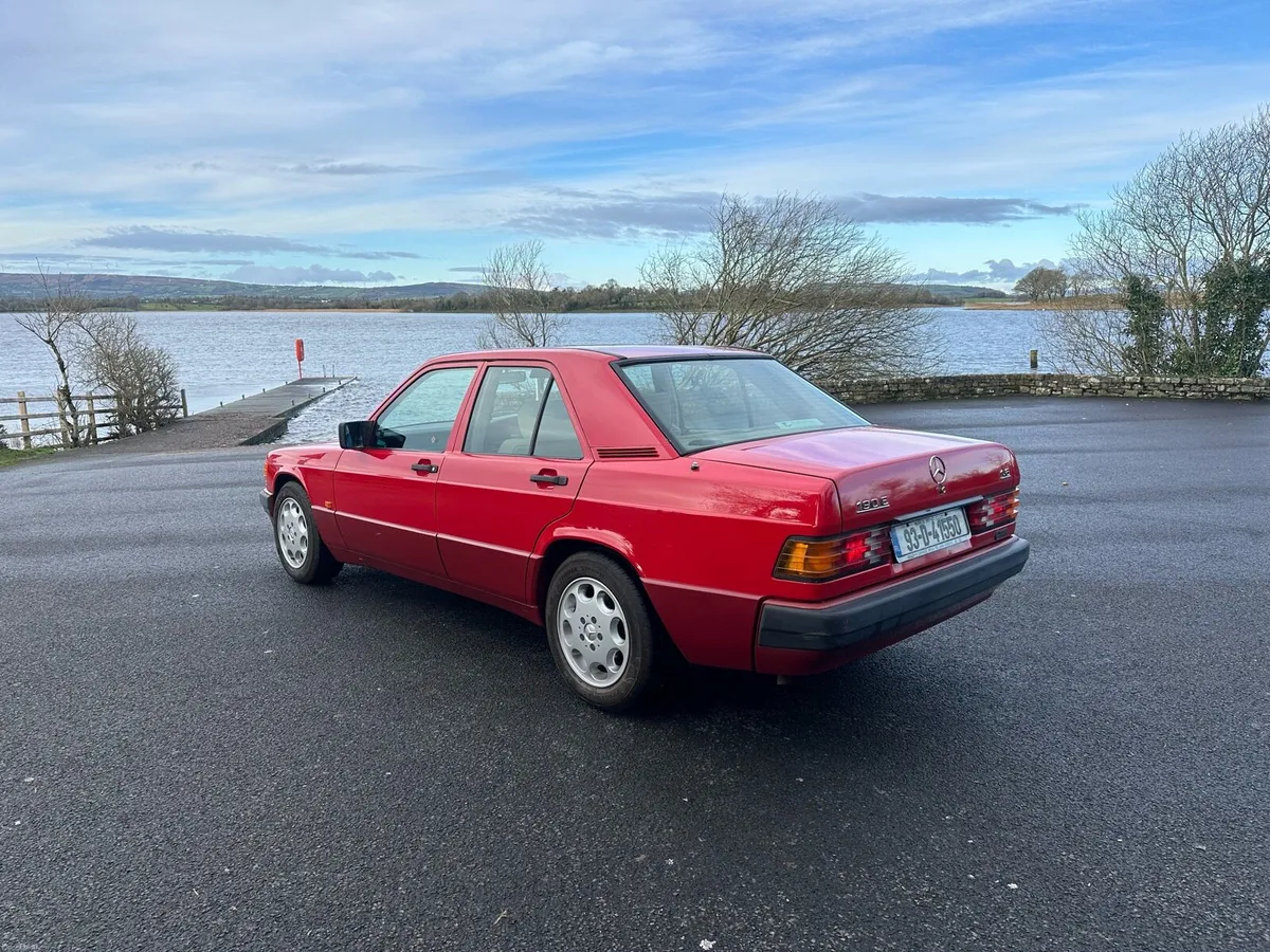 1993 Mercedes 190E - Image 4