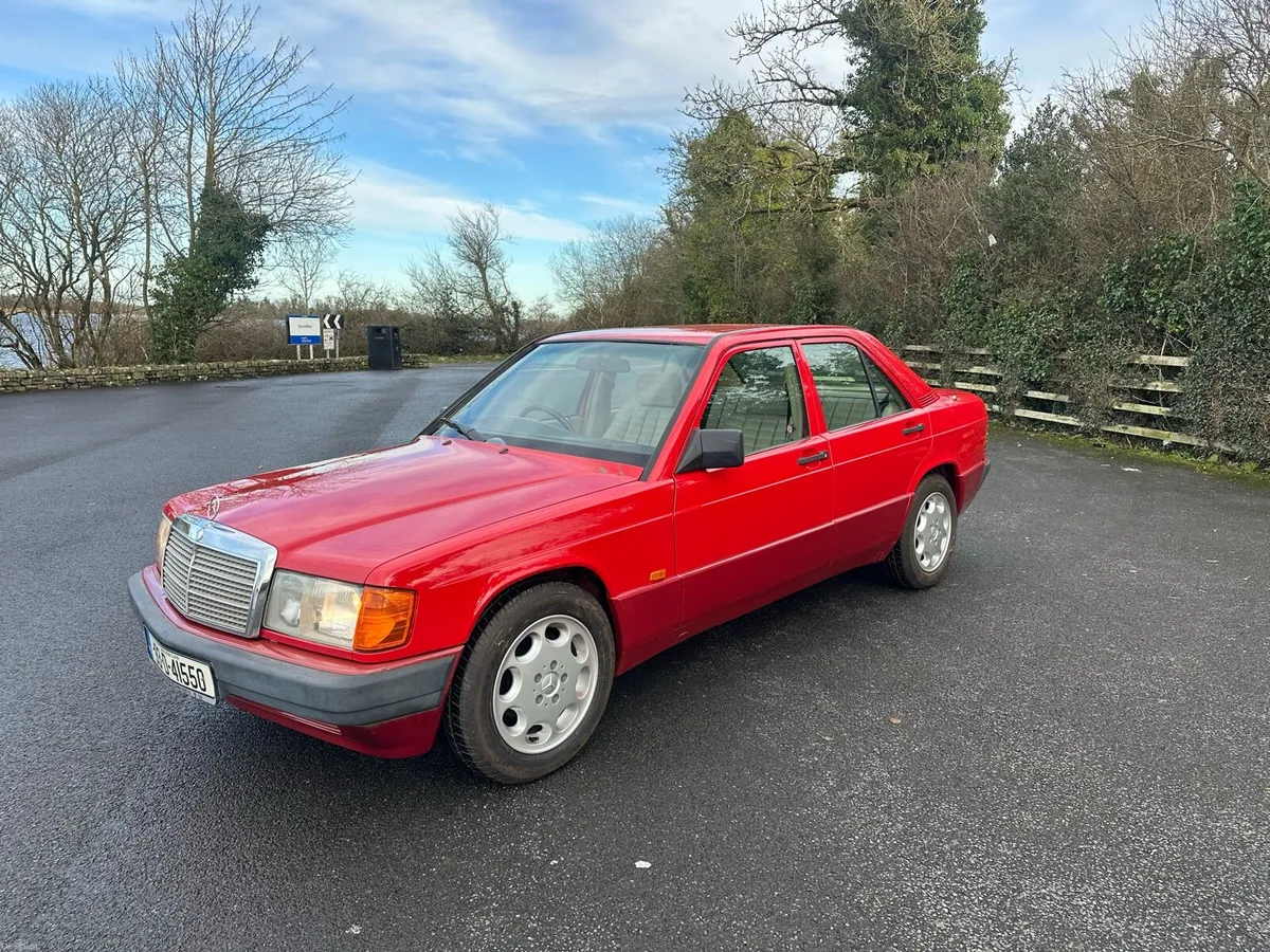 1993 Mercedes 190E - Image 3