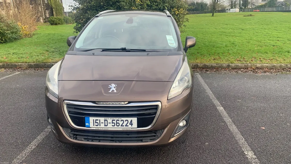 Peugeot 5008 2015 Automatic  5950€ - Image 2