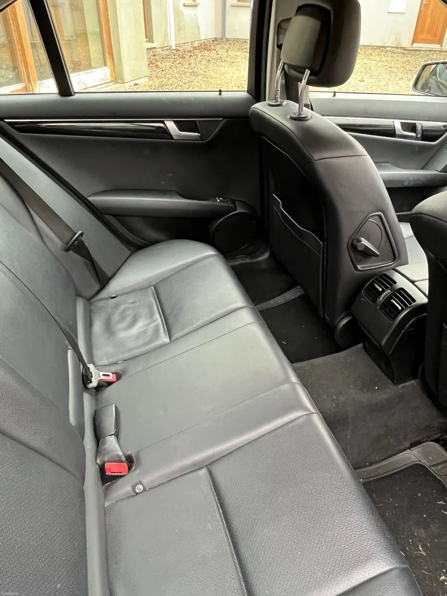 Mercedes-Benz C-Class 2013 - Image 3