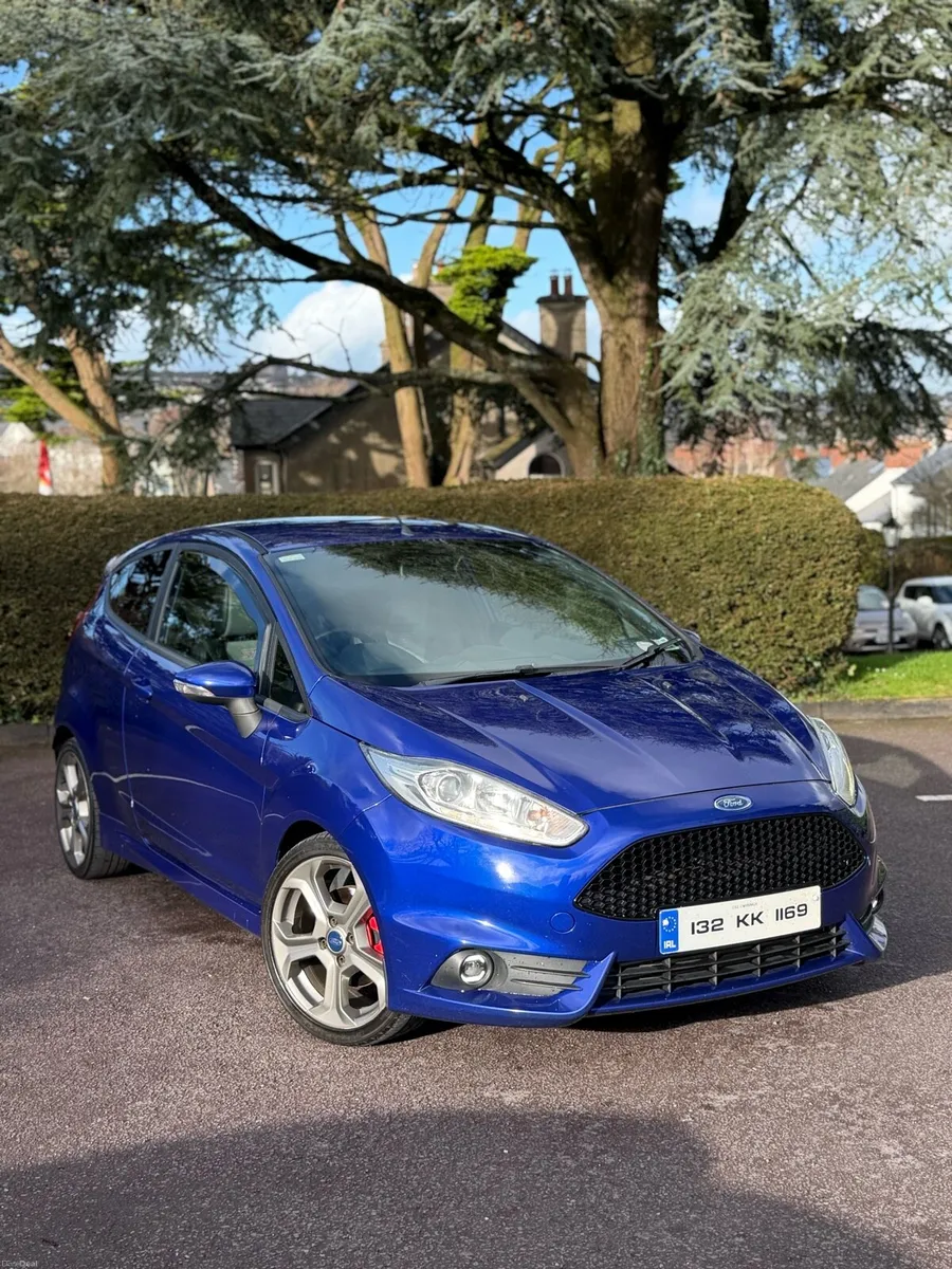 Ford Fiesta ST2 182bhp *IMMACULATE* - Image 2