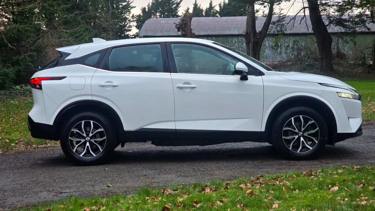2022 Nissan Qashqai 1.3 Petrol SV New Model - Image 4