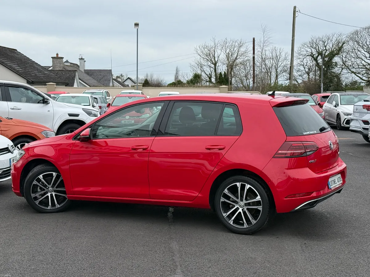 201 VW GOLF COMFORTLINE 2.0TDI  AUTO 150BHP - Image 3