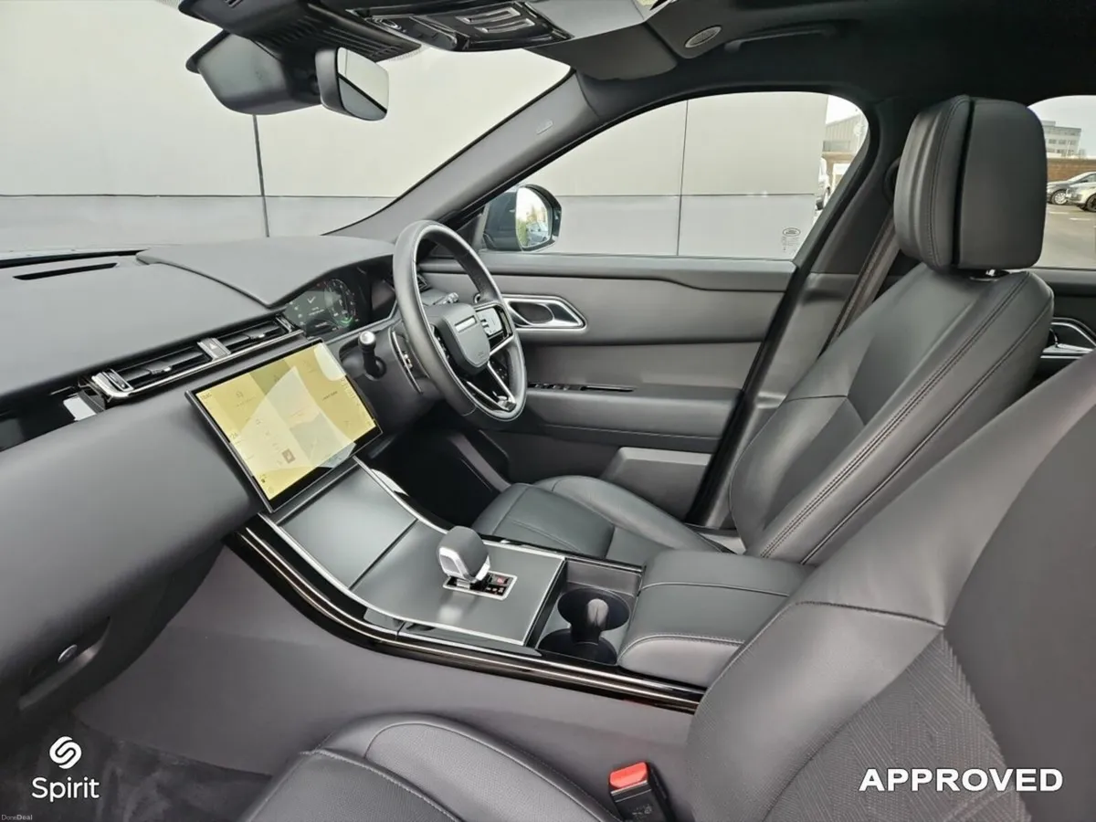 Land Rover Range Rover Velar 2.0 PHEV HSE R Dynami - Image 4
