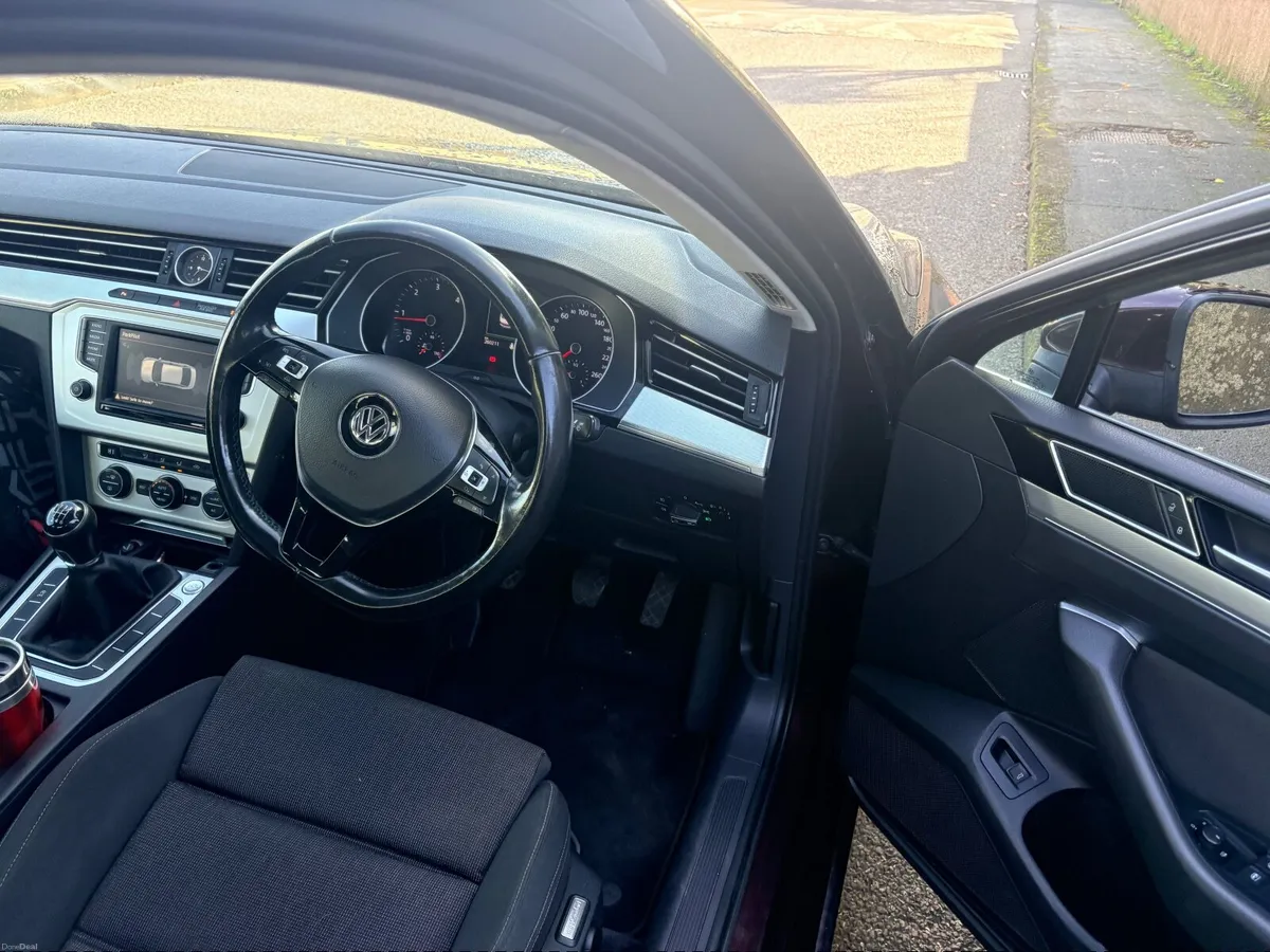Volkswagen Passat 2015 New nct 1.6 DSL - Image 3