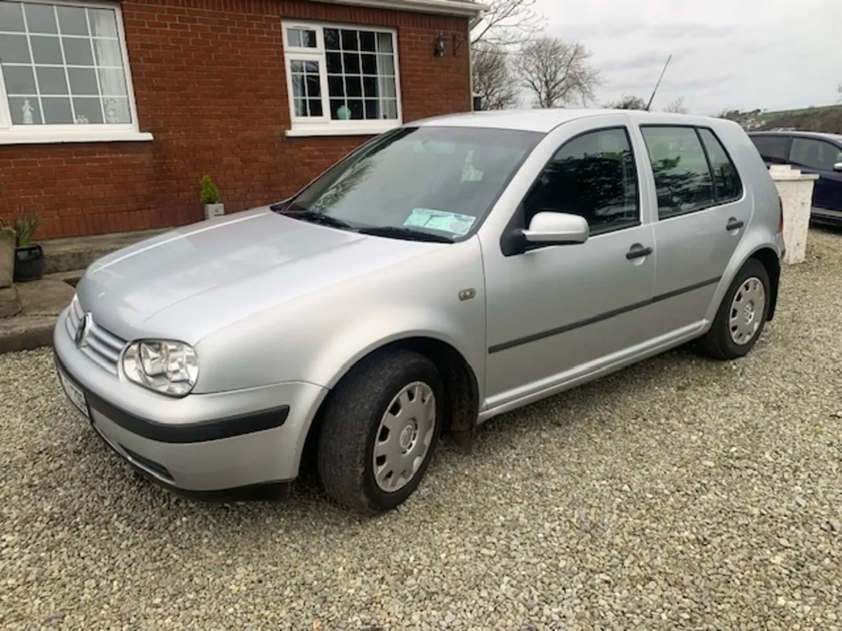 Volkswagen Golf 2001 - Image 4