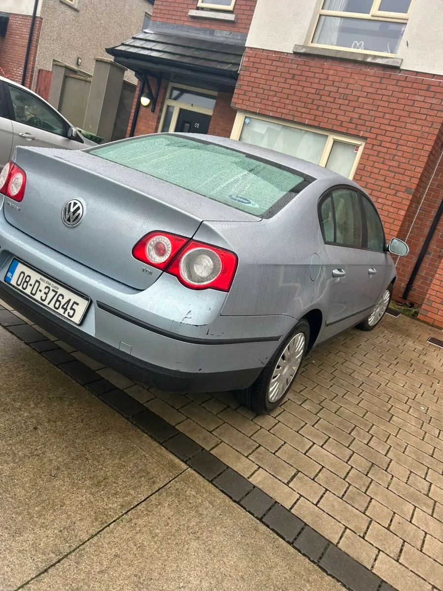 Volkswagen Passat B6 - Image 3