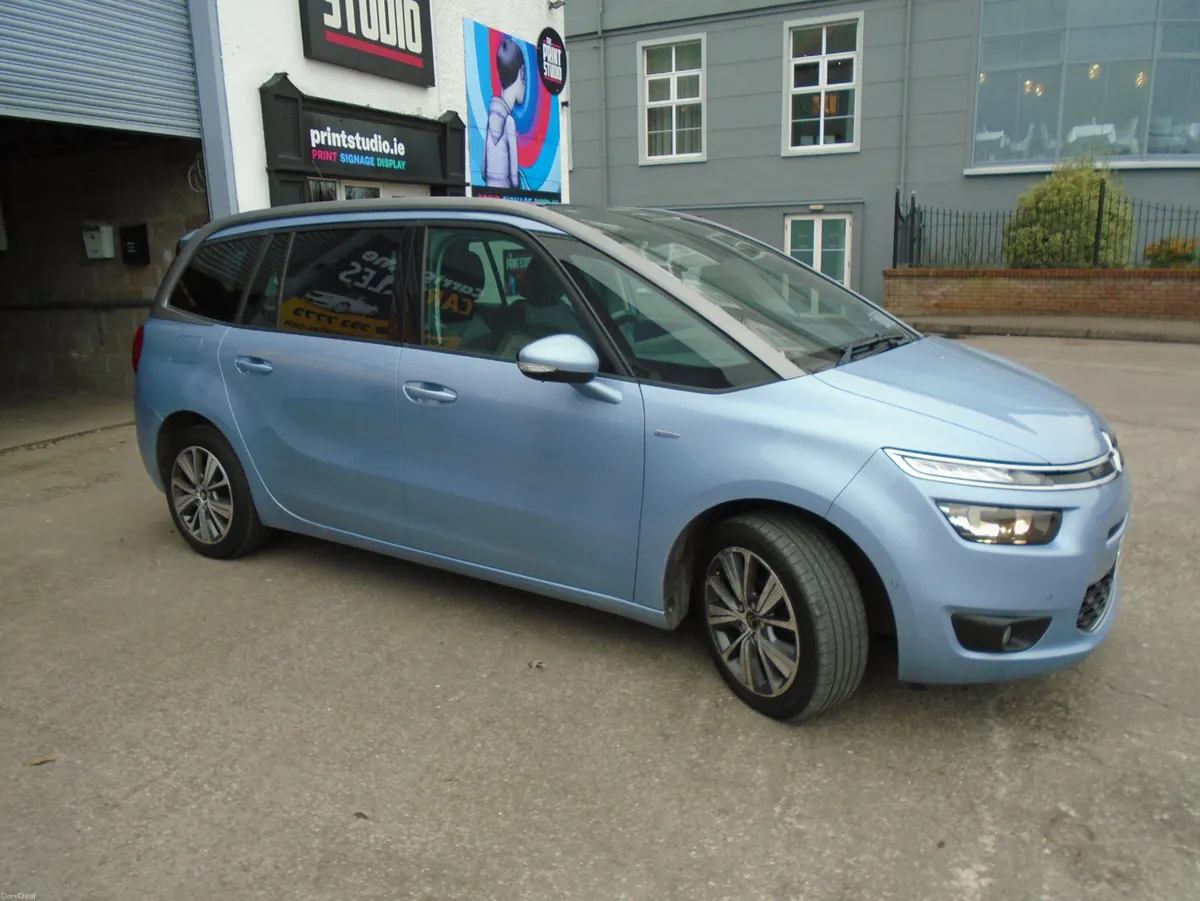 Citroen C4 2016 7 SEATER - Image 1