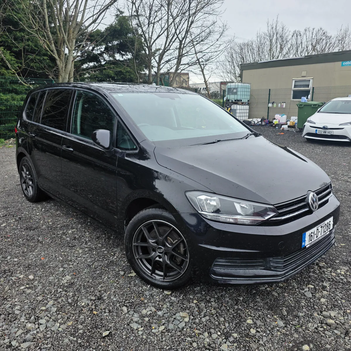 Volkswagen Touran 2016 Automatic - Image 2