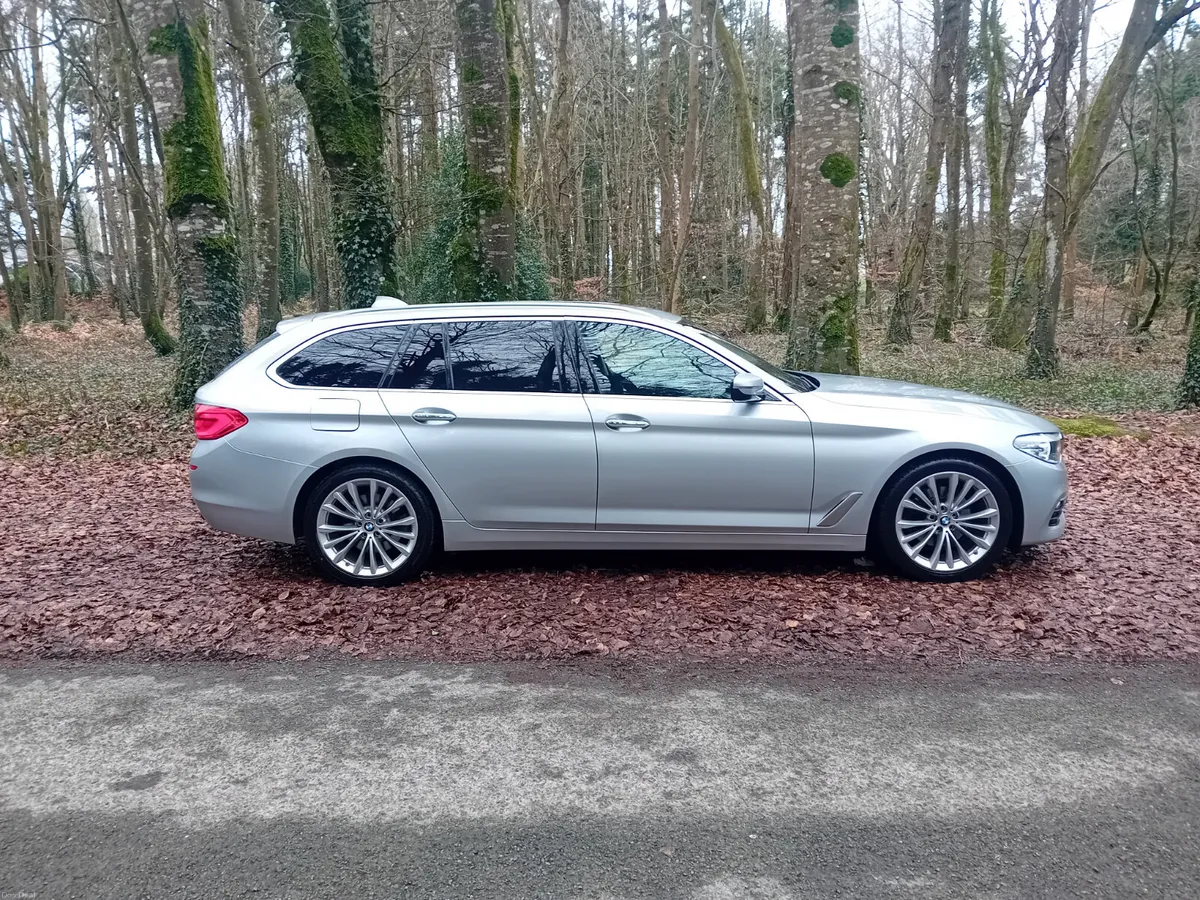 171 BMW 520D 190 BHP SE ESTATE AUTO - Image 4