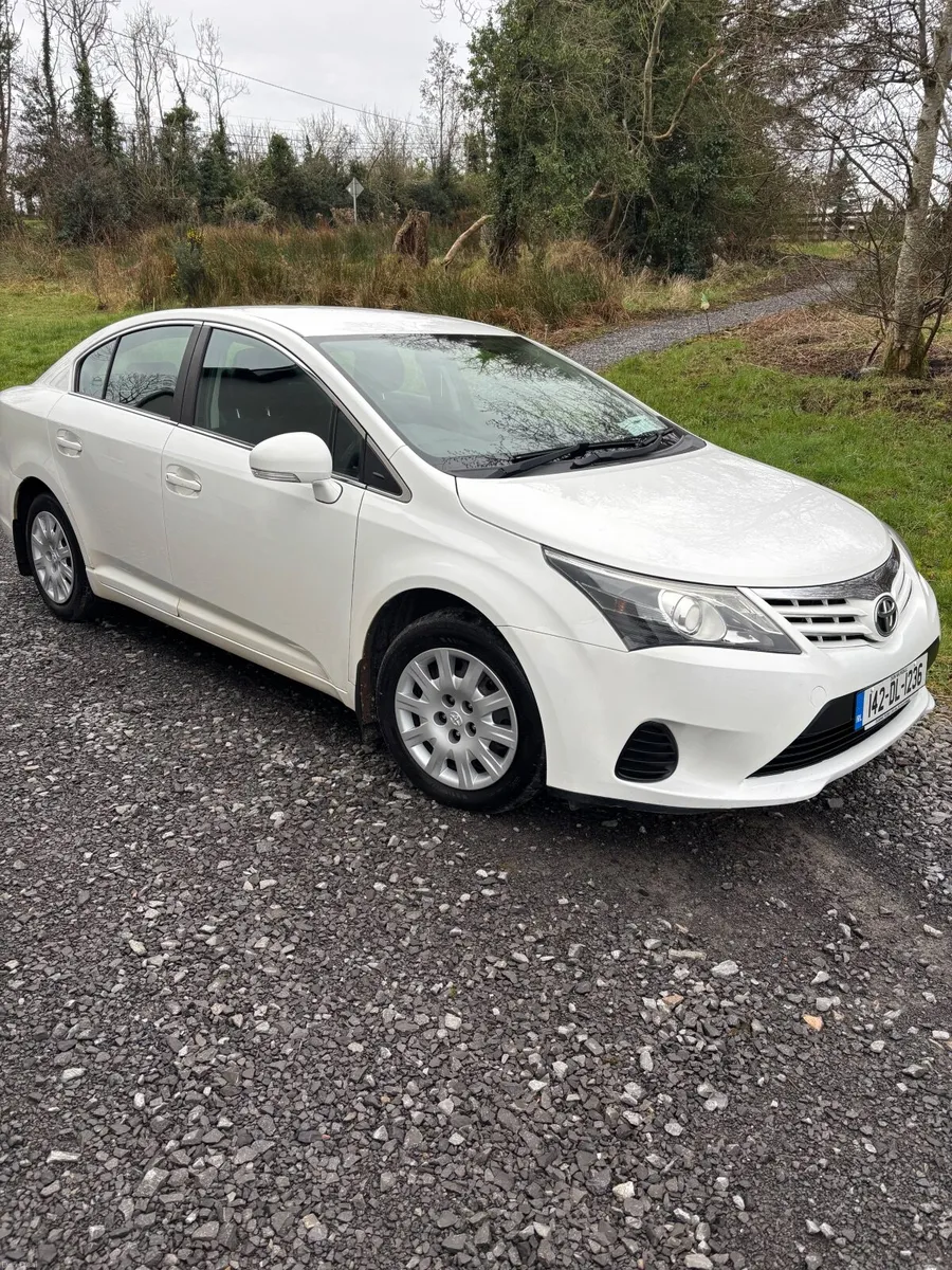 Toyota Avensis 2014 - Image 1