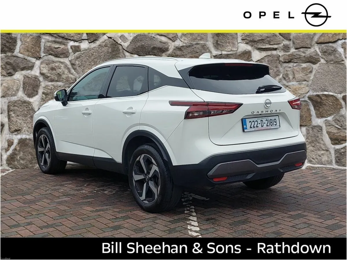 Nissan Qashqai 1.3 PET MILD HYBRID SV PREMIUM CVT - Image 4