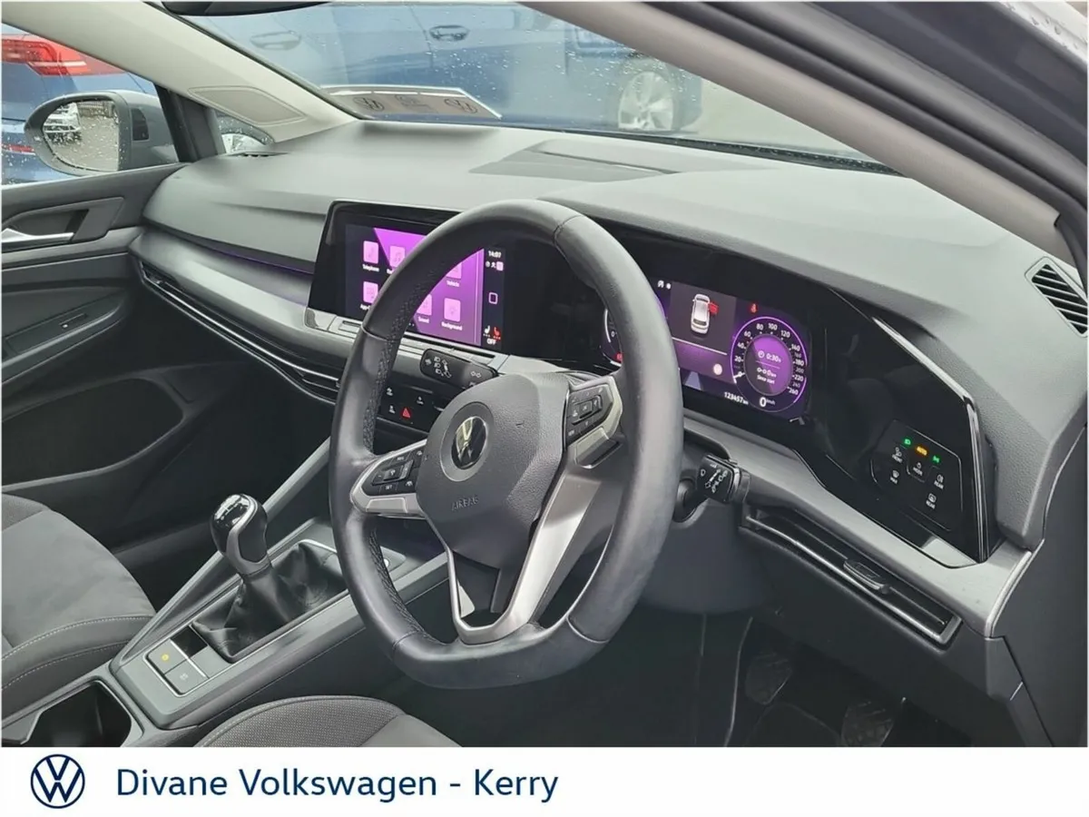 Volkswagen Golf STYLE 2.0 TDI 115HP - Image 4