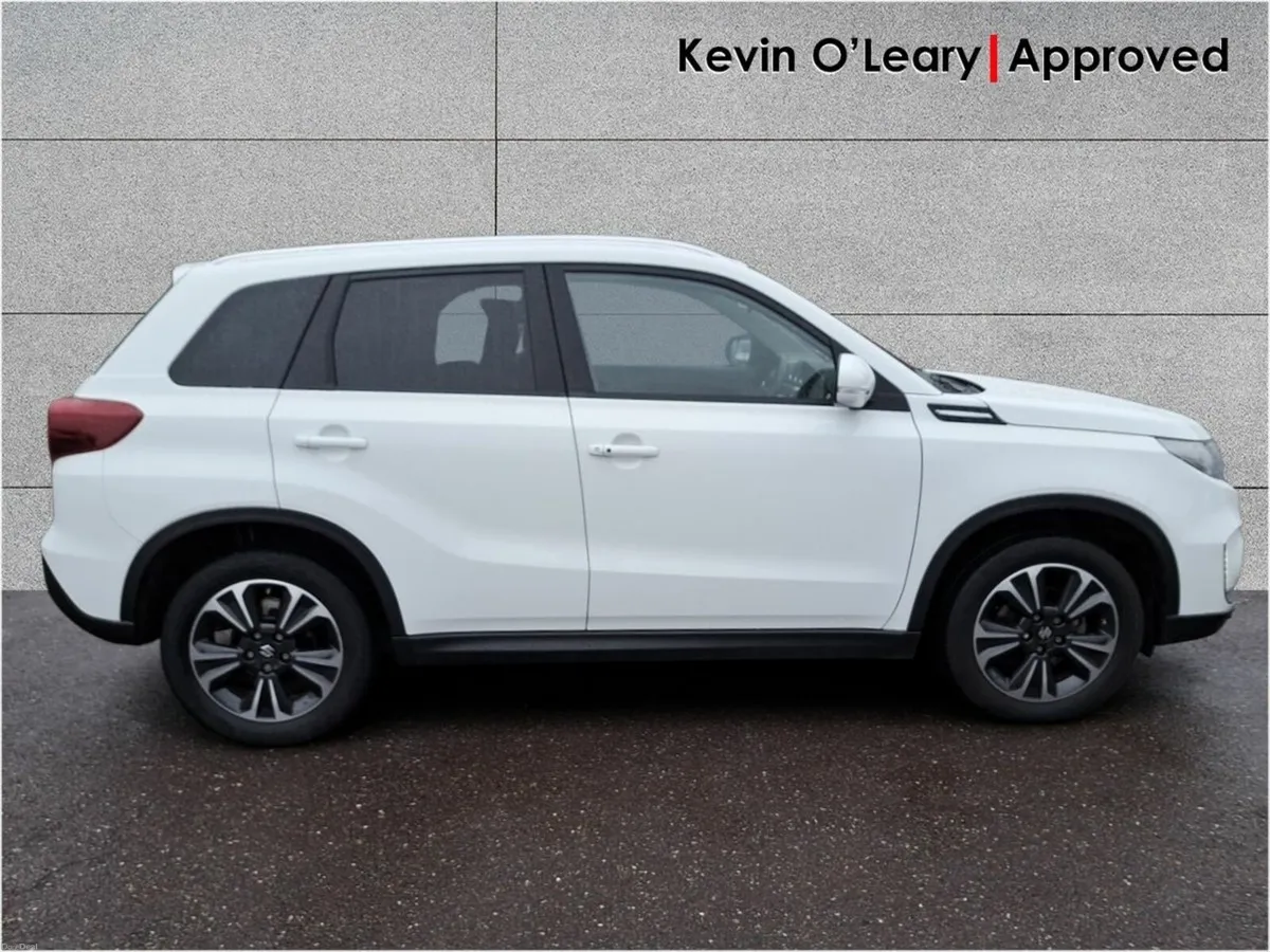 Suzuki Vitara 1.4 Hybrid SZ-5 - Image 6