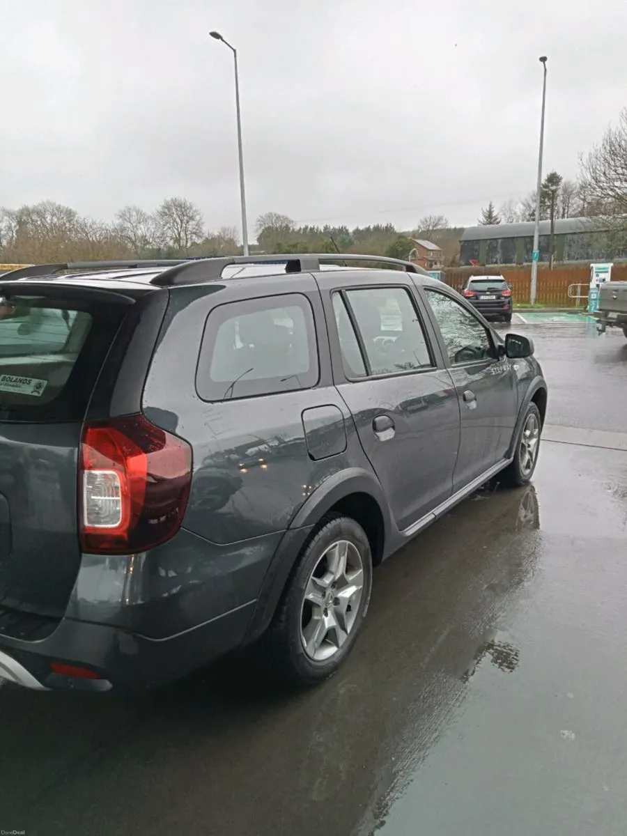 2018 : NCT March 2028. Taxed Jan 2027./ 94km. - Image 2