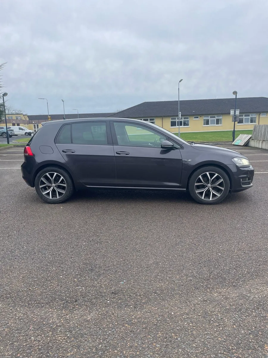 VW Golf 1.2 Petrol Auto low mileage - Image 5