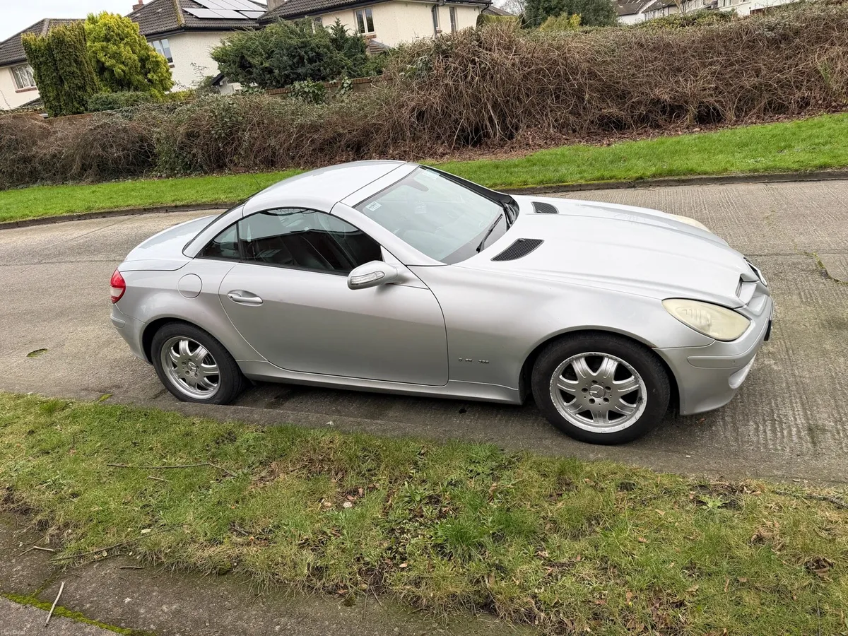 Mercedes Benz Slk 200 Convertible - Image 4