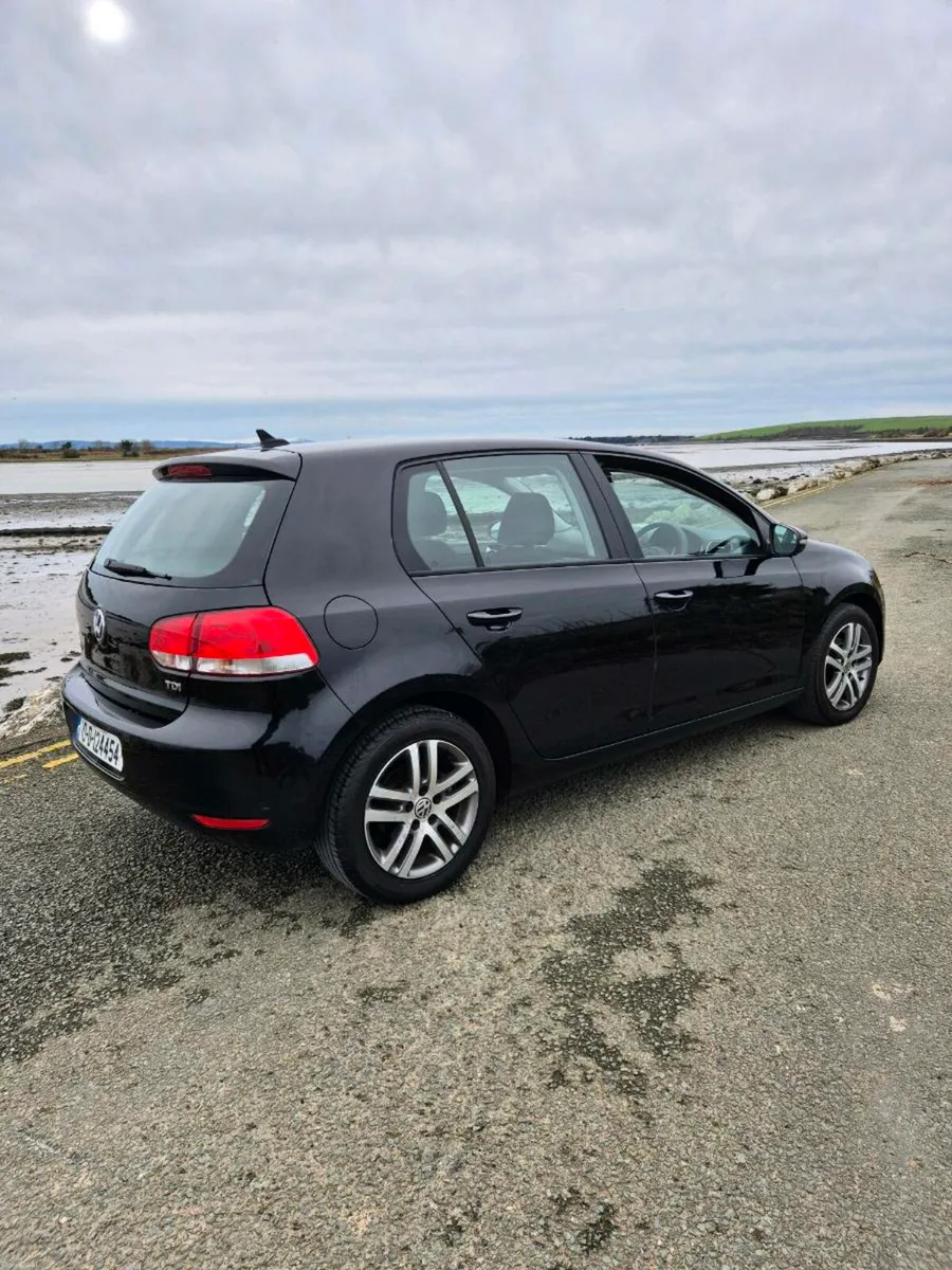 VW GOLF - Image 2